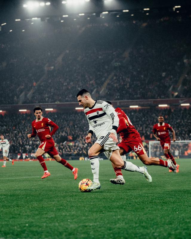 斯洛特：阿诺德踢得不好不是因为转会传闻