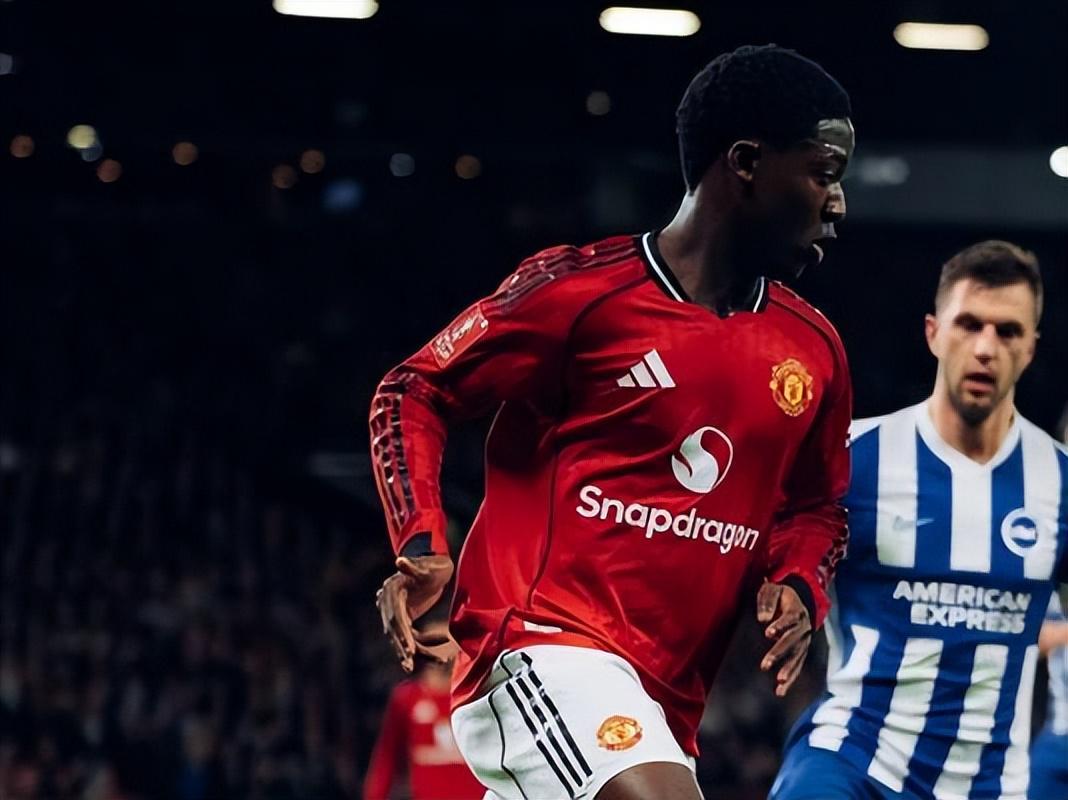 v站-新帅上任给足机会，曼联20岁希望之星，这回不想去那不勒斯了