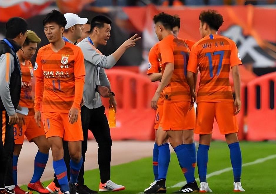 v体育-鲁能冬训补强就剩下一个悬念！中卫位置或迎来新大鱼，值得期待