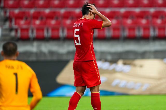 1658317572493065024.jpg 【东亚杯】朱辰杰乌龙全场1射正 中国男足0比3韩国