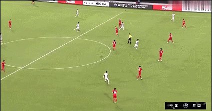 1658317661469042968.gif 【东亚杯】朱辰杰乌龙全场1射正 中国男足0比3韩国
