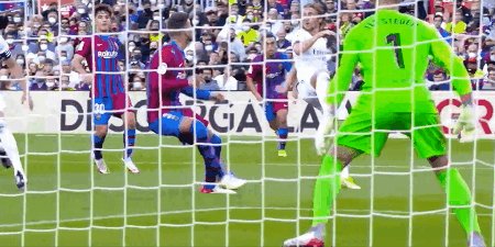 v站体育-【西甲】阿拉巴、巴斯克斯破门 皇马客场2比1胜巴萨