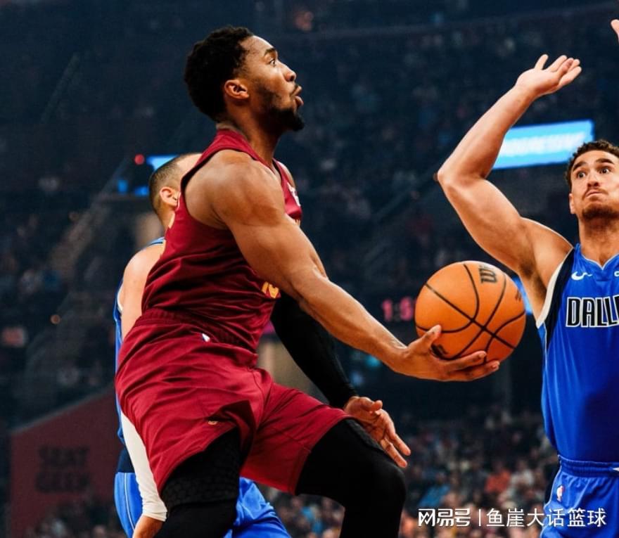 v站体育-骑士大爆冷！哈登13分6失误，状元27+6立大功，米切尔26+11创纪录